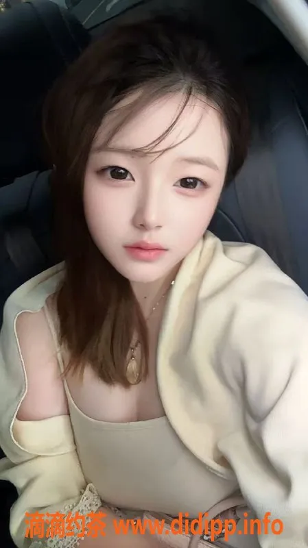 杭州楼凤-上城区小雨，600元嫩妹陪浴服务