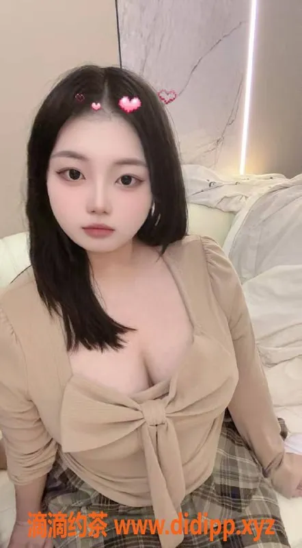 北京楼凤-丰台萌萌，微胖妹子，天然大E，茶费1K