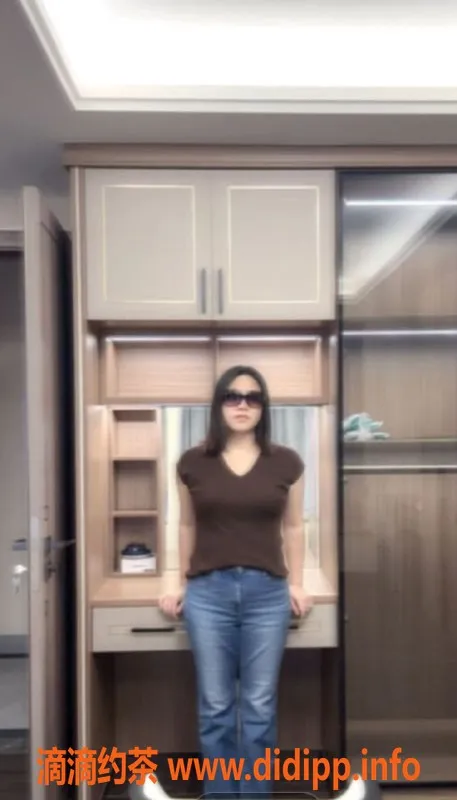 广州楼凤资源信息,天河34岁史素艳 高38C可三通的奶姐姐