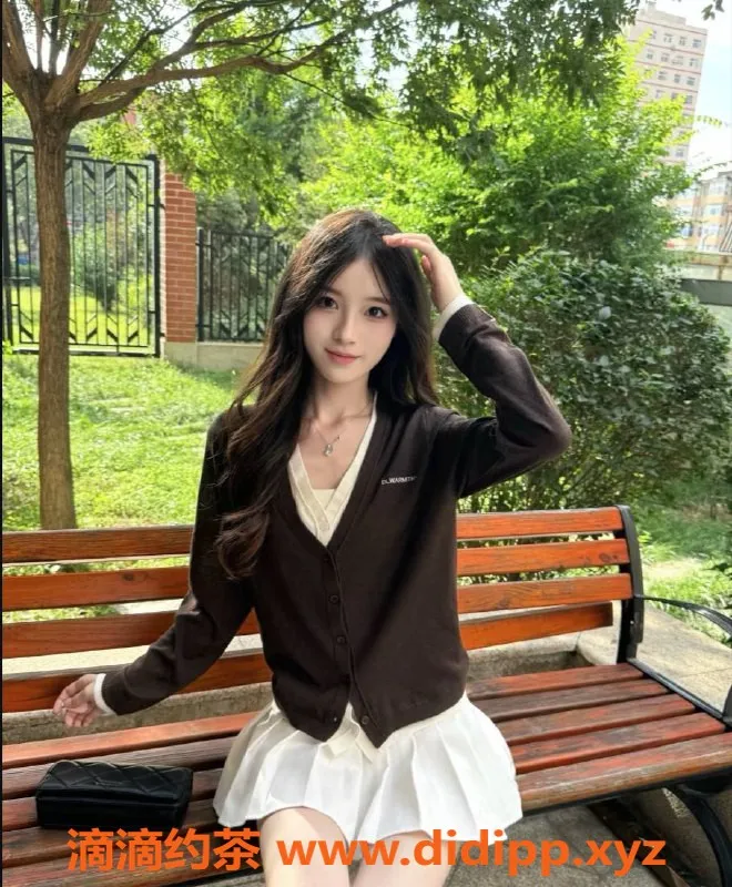 赣州楼凤-章贡嫩妹情儿，169cm，乳量巨大，服务全开