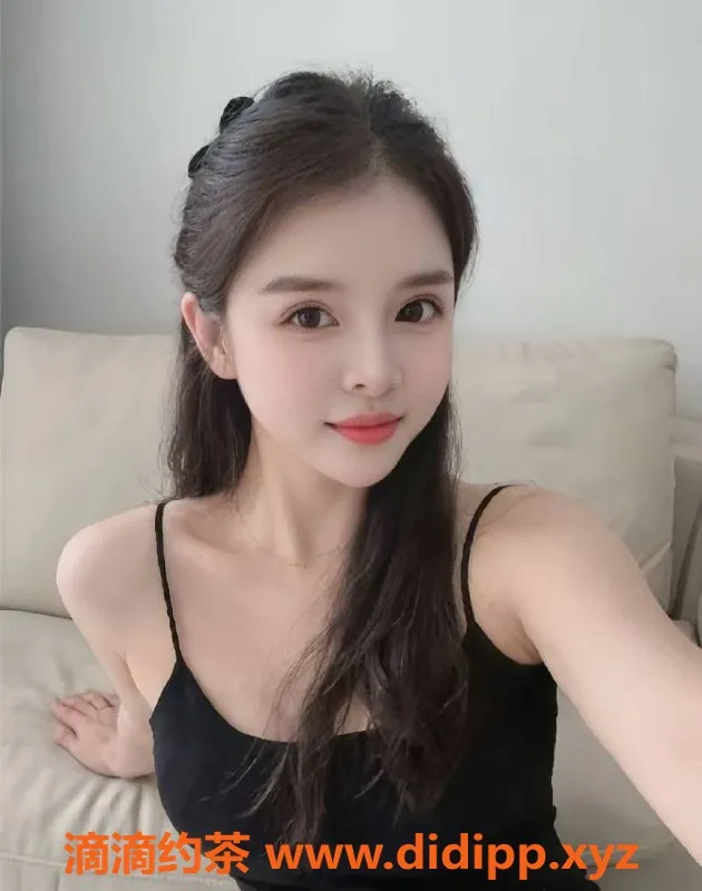 深圳楼凤-龙岗优优：26岁 160cm 50kg 36B服务一流