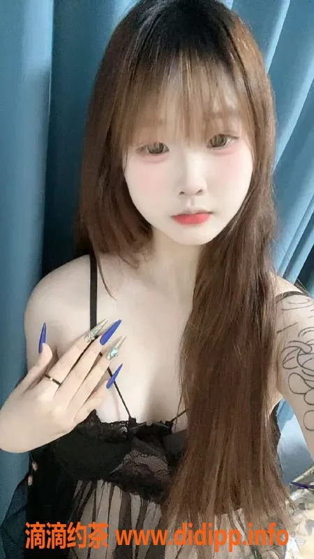 杭州楼凤资源信息,上城区小嘻嘻，800元嫩妹，陪浴服务推荐