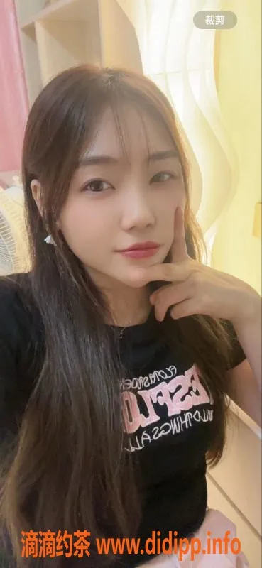 东莞楼凤-郑州优质小姐，身高168，五官精致，服务周到