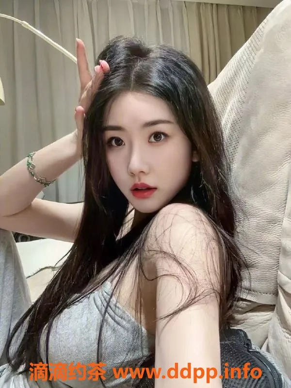 重庆楼凤-江北区欣怡：19岁D杯美少女，身高169cm，超值服务等你体验！