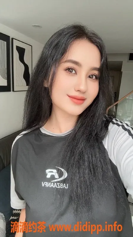 杭州楼凤-余杭区御姐贝索诺娃，800元起，巨乳服务