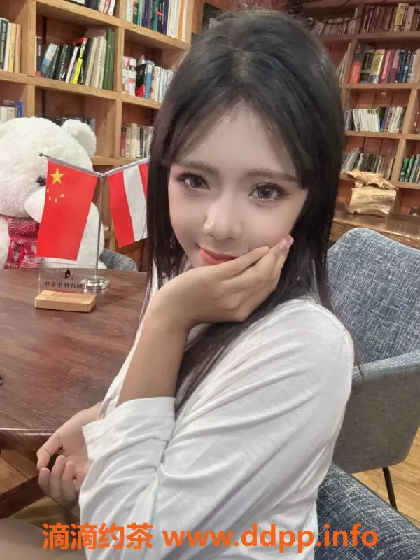 成都楼凤-锦江区嫩妹桃子，课时费7/11，颜值超高