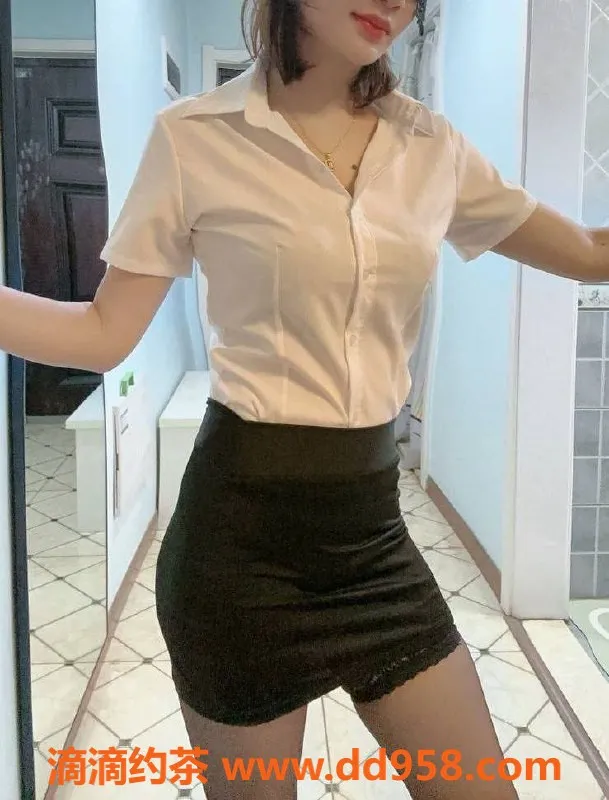 武汉楼凤-洪山区海棠，魅力四射，6/p体验不容错过！