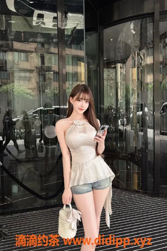 宁波外围-宁波陈雨彤，172超冷白皮，顶级颜值美少女