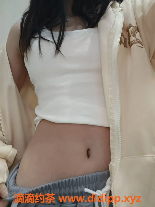 成都楼凤资源信息,白嫩萝莉眼镜妹，自聊6p10pp，超萌可爱