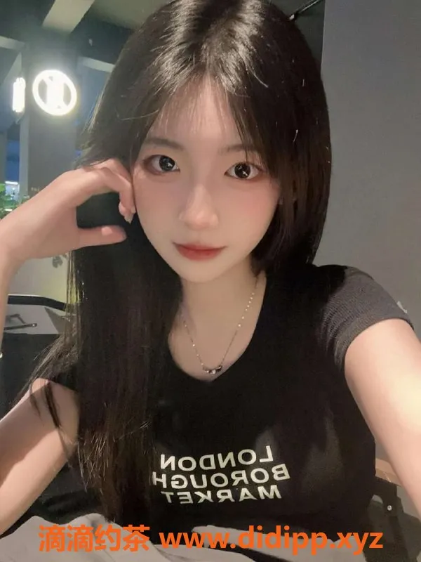 广州楼凤-广州白云妍可，165cm，48kg，21岁课外兼职