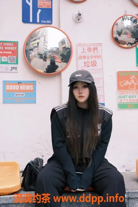 常州楼凤-常州嫩妹墨墨，23岁165cm，800元畅享服务