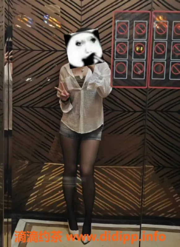 常州楼凤资源信息,常州微微，20岁162cm嫩妹，胸围C，600元起