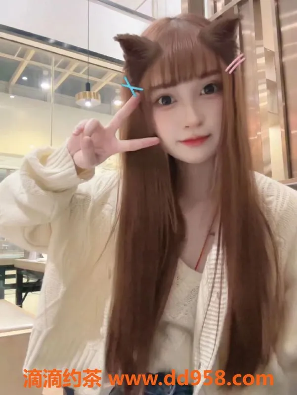 兰州楼凤-兰州嫩妹悦宝，身材诱人欢迎调教