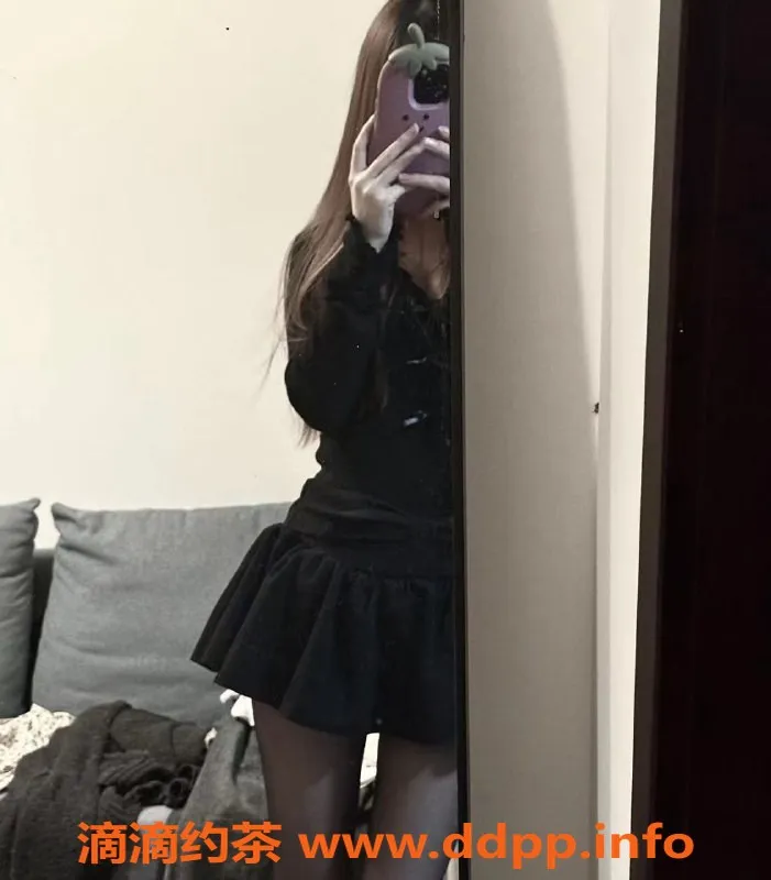 兰州楼凤-兰州嫩妹悦宝，身材诱人欢迎调教