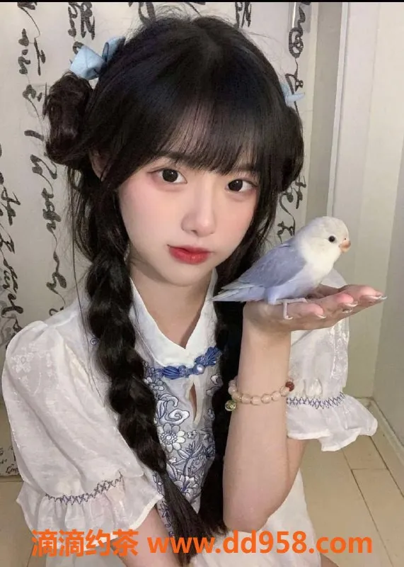 徐州楼凤-徐州新人工号11 高165cm 47kg 性感白嫩