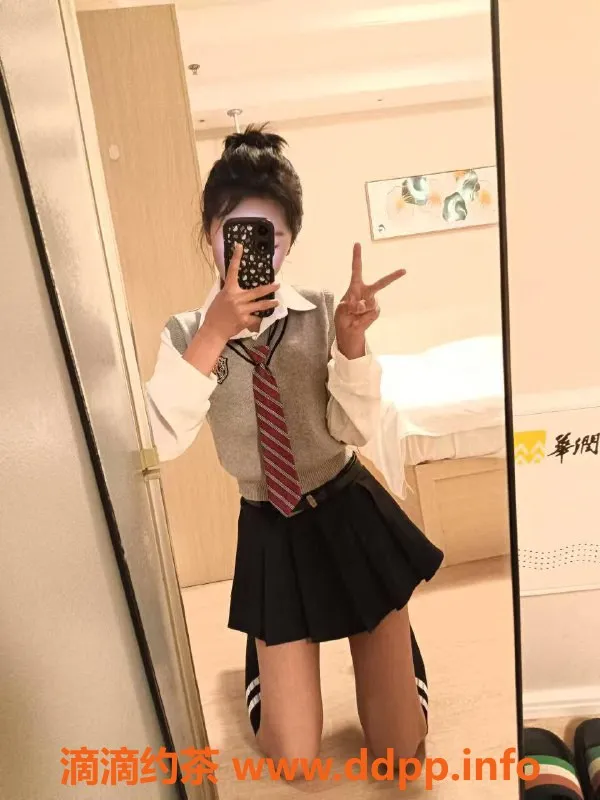 南通楼凤-崇川区小凡，166身高，18岁可教萌妹