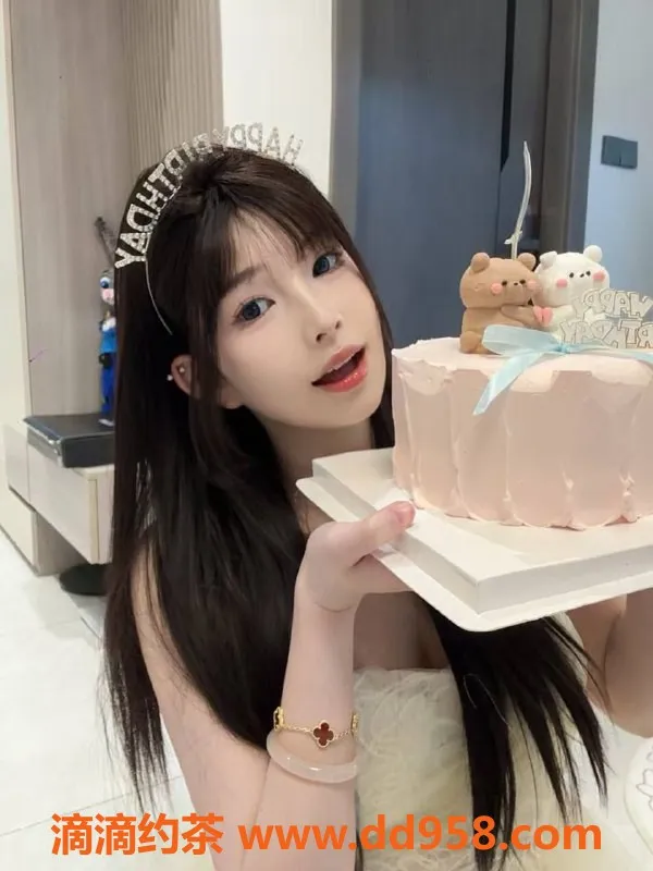 常州楼凤-常州新北区贝贝，166cm 46kg 20岁