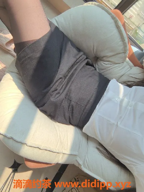 温州楼凤-鹿城猫柒，160cm长腿，颜值超高可甜可御