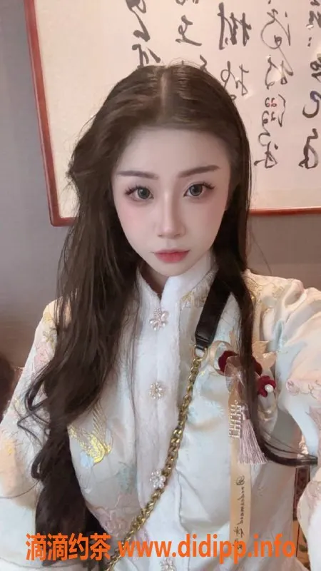 青岛楼凤-新到御姐雯雯，乖巧听话限时优惠