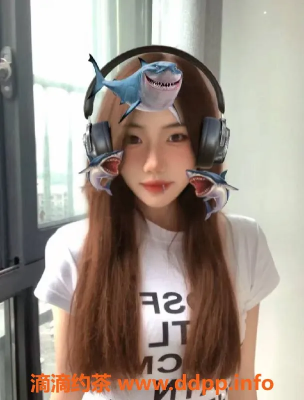 常州楼凤-常州小乖诱惑体验，160cm/46kg，随心服务