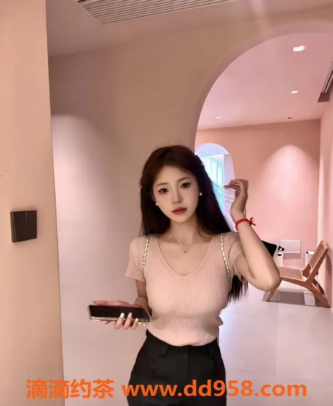 无锡楼凤资源信息,无锡嫩妹墨彩环，身高170，超值服务1100元起