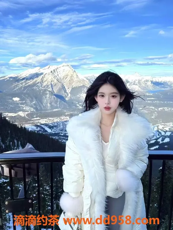 南通楼凤-南通小小23岁，162高，36C，服务超棒！