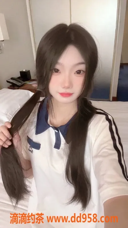 中山楼凤-石岐19岁洛一，诱惑B罩杯，专享水费701/1300