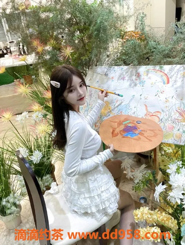 湛江楼凤资源信息,湛江久久，24岁163cm，胸C，服务顶呱呱