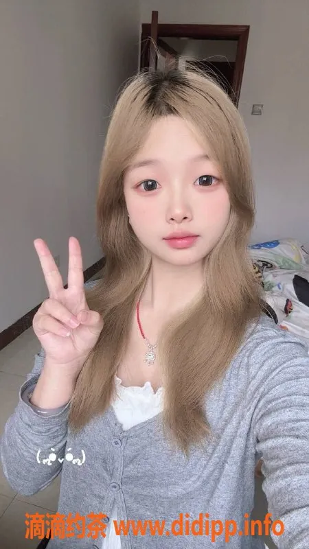 惠州楼凤-大亚湾可儿，160cm/98斤，18岁，服务多样