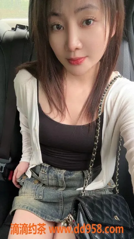 南通楼凤-开发区懒猫，胸围火辣，600元起服务