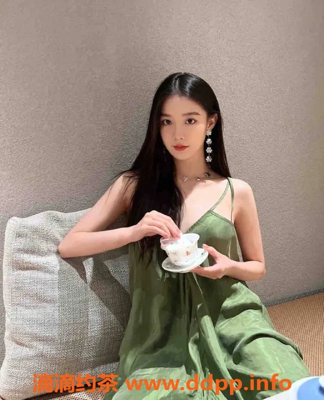 常州上门服务-重庆173cm女神山茶花，88斤热情服务