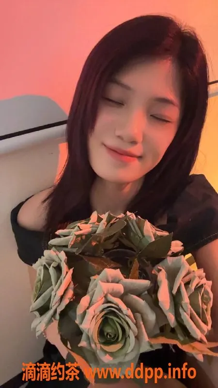 广州楼凤资源信息,海珠赤岗怡宝，洗吹做服务，价格600p起