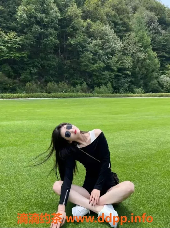 无锡楼凤-无锡小雪，嫩妹163cm，42kg，D罩杯