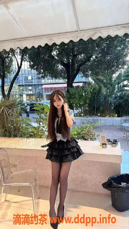 惠州楼凤-惠阳淡水可可，18岁，166cm，92斤，洗吹服务