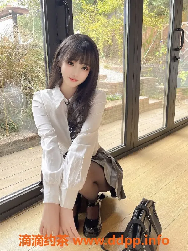 常州外围-常州山茶花170D清纯美少女，约会高素质客户