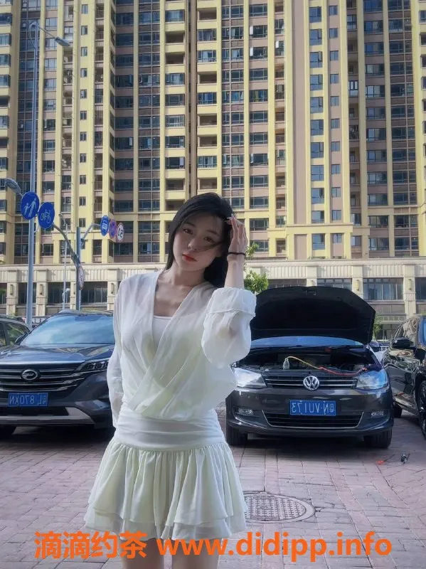 惠州楼凤-江北小白，24岁，36C胸器，700元起
