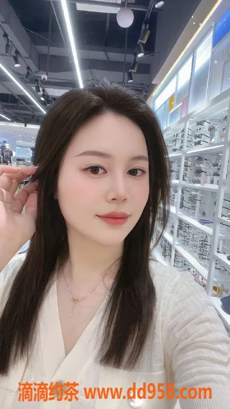 惠州楼凤-麦地菜菜，25岁34C，激情服务，600起