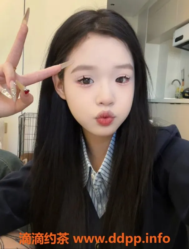 惠州楼凤-江北嫩妹朵朵，18岁，身高162cm，34D蜜桃身材