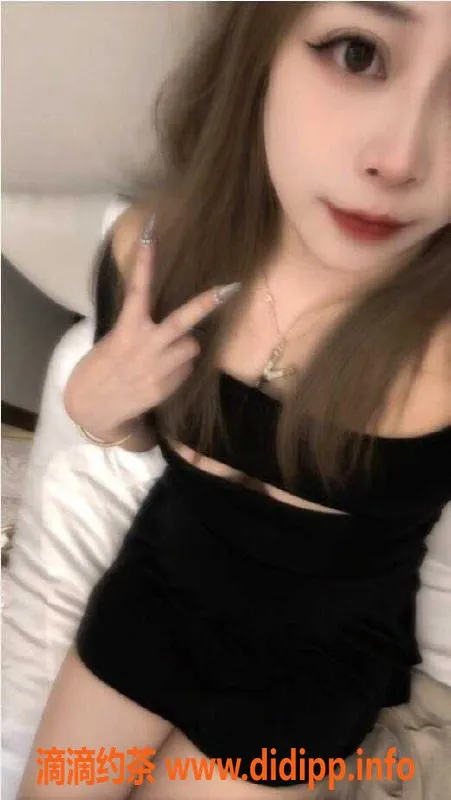 深圳楼凤资源信息,深圳南山性感雨涵，24岁C+胸围，600元体验