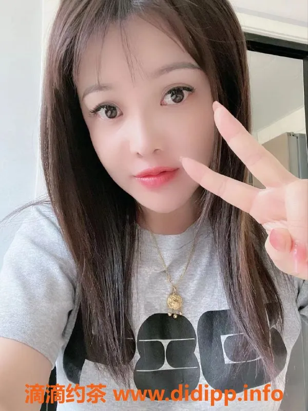 南通楼凤-通州区奶茶妹，大胸诱惑，五次只需500元