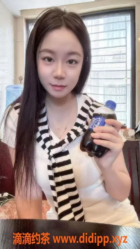 常州楼凤-常州小夭妩媚来袭，166身高21岁，800元轻松预约