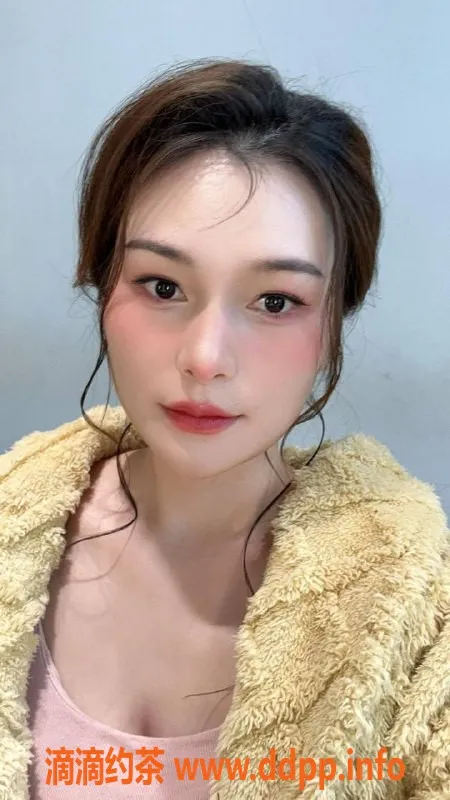 惠州楼凤-大亚湾九九：25岁C罩杯，体验只需600/次