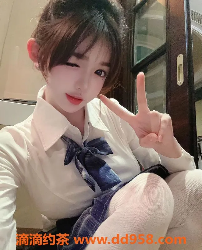 常州外围-常州山茶花04年极品萝莉，160cm仅40kg