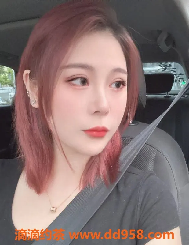 中山楼凤-C柚，25岁，36E，水费600/p，坦洲金地世纪城附近