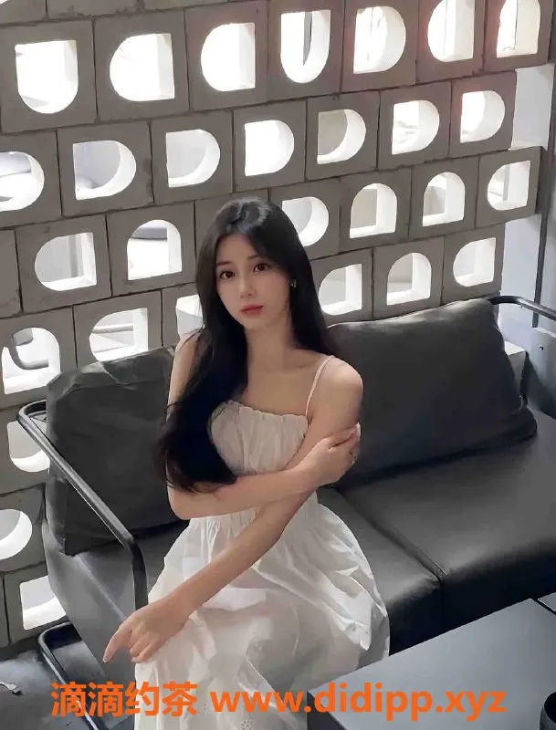 常州楼凤-常州山茶花 170cm 甜美温婉 学姐兼职服务