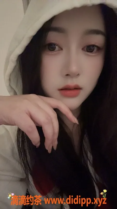 温州楼凤-瓯海嫩妹小舞，165cm G奶，课费优惠！