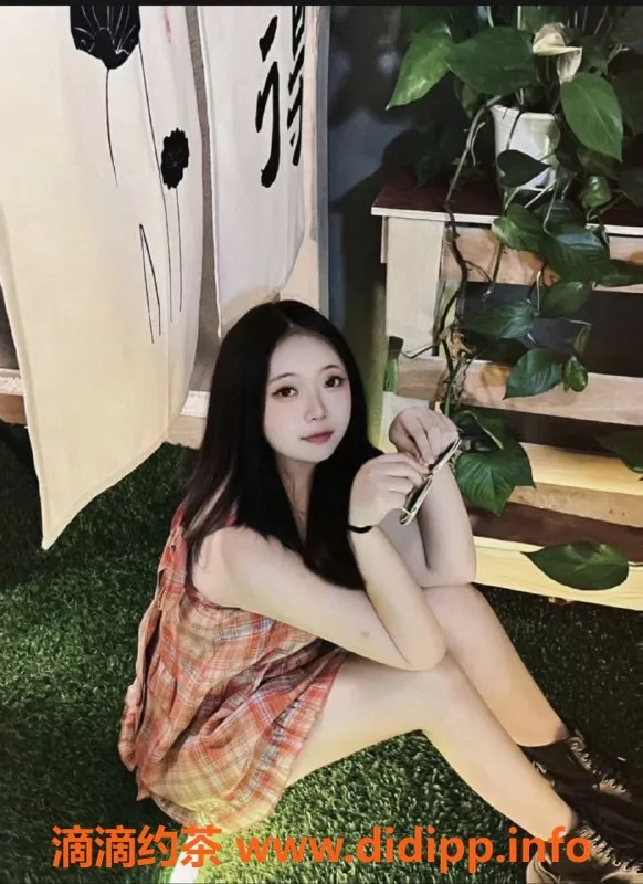 成都楼凤资源信息,上成国际多多，制服诱惑静待你的到来