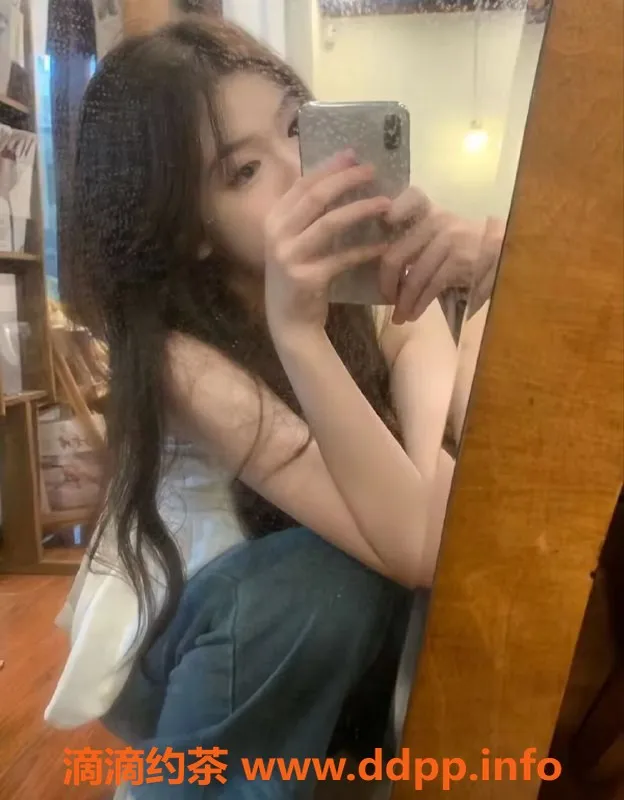 武汉楼凤-徐东学妹兔兔，温柔可人，服务超棒！