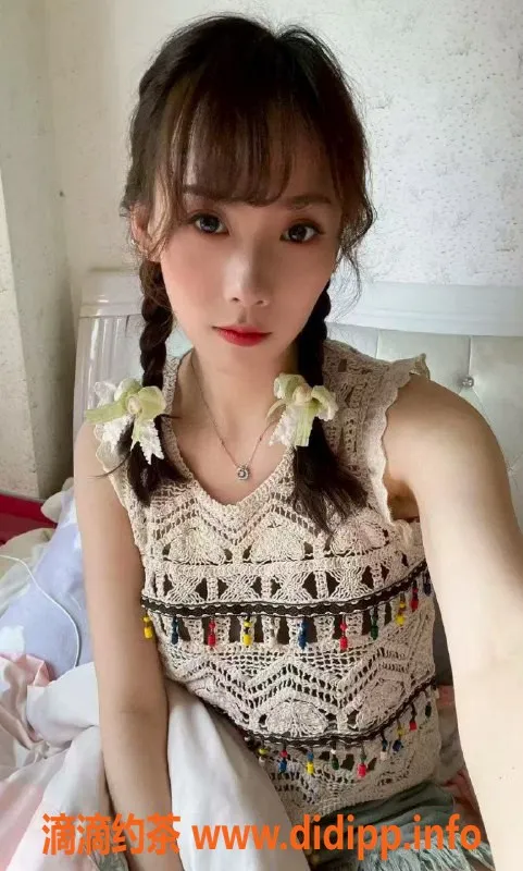 温州楼凤-苍南乐乐：身高163，身材火辣，课费800/45分钟