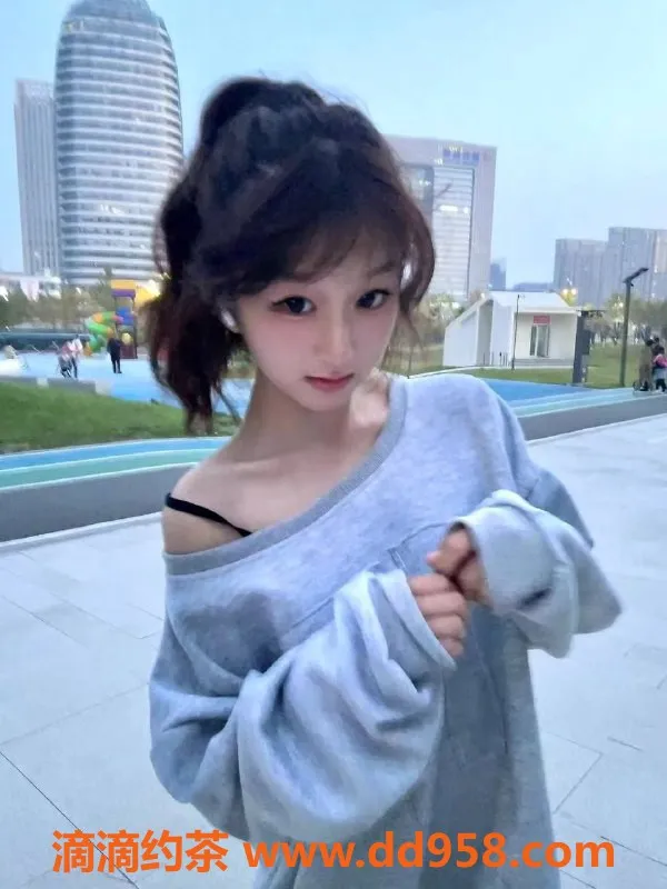 青岛楼凤-青岛七七，160温柔可爱小姐，6张起